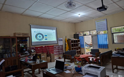Pengawas Pembina Sampaikan Pengimbasan Pembelajaran Mendalam di SMP Negeri 4 Pengasih