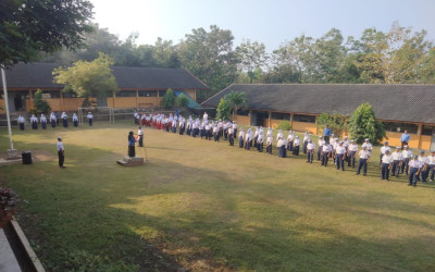 Semarak Upacara HUT ke-80 Republik Indonesia di SMP Negeri 4 Pengasih